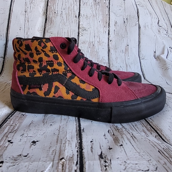 Vans Other - Like new- Van's old school high top